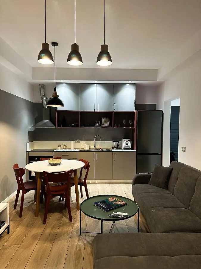 Tirana Getaway Apartments 0*,